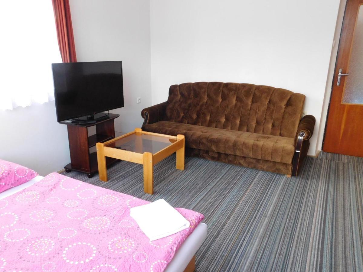 Pension U Mojmira Rokytnice nad Jizerou Extérieur photo